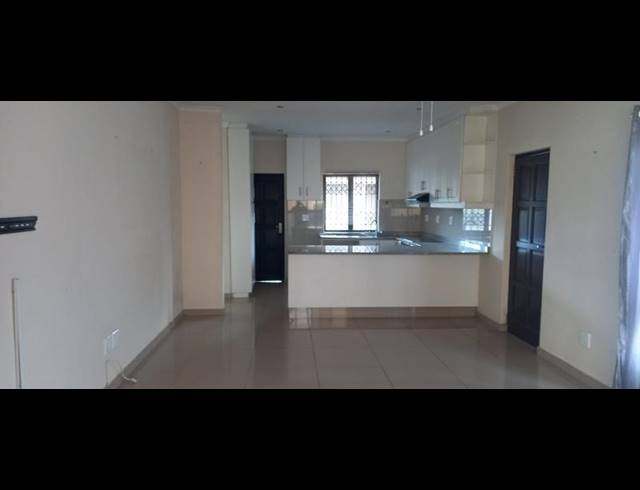 3 BEDROOM APARTMENT FOR SALE IN WINKLESPRUIT